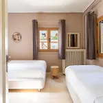 The House Of Gratitude - Poolside Retreat בית נופש לוטרה אוריאס אלניס