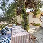 The House Of Gratitude - Poolside Retreat בית נופש *