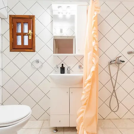 Hébergement de vacances The House Of Gratitude - Poolside Retreat