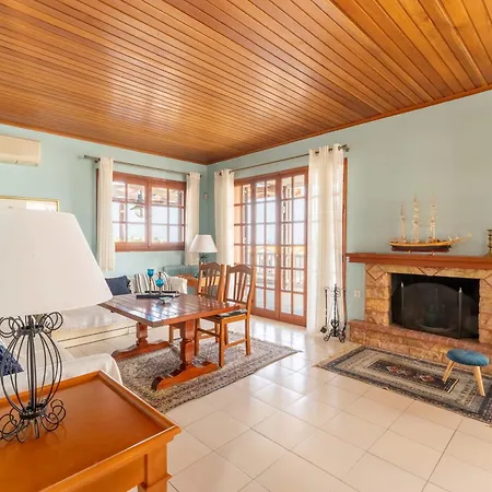 The House Of Gratitude - Poolside Retreat Lutrá Oréasz Elénisz