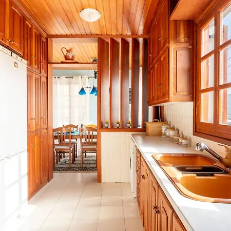 The House Of Gratitude - Poolside Retreat בית נופש *