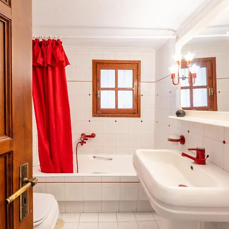 The House Of Gratitude - Poolside Retreat * Loutra Elenis