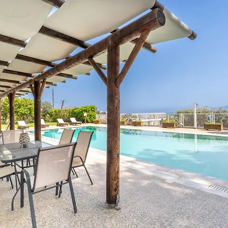 Hébergement de vacances The House Of Gratitude - Poolside Retreat