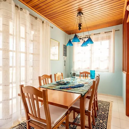 Holiday home The House Of Gratitude - Poolside Retreat *