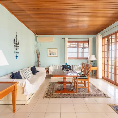 The House Of Gratitude - Poolside Retreat * Loutra Elenis