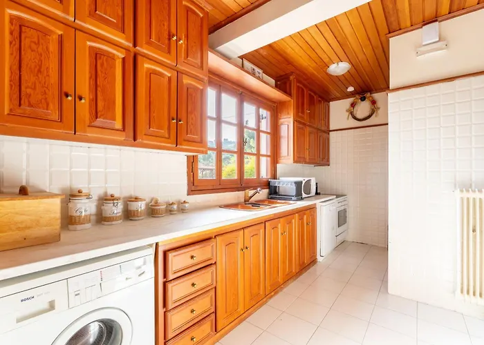 بيت للعطل The House Of Gratitude - Poolside Retreat