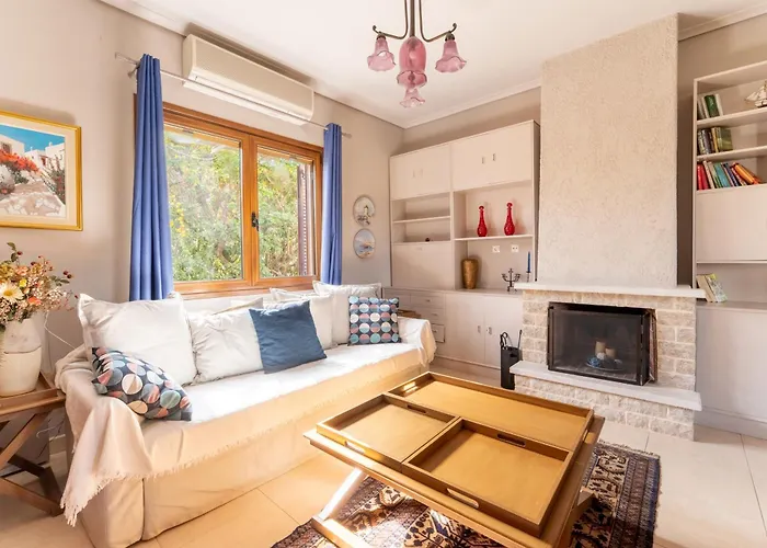 بيت للعطل The House Of Gratitude - Poolside Retreat لوترا أوراياس إلينيس