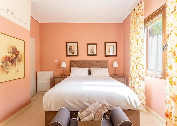 The House Of Gratitude - Poolside Retreat Nyaraló