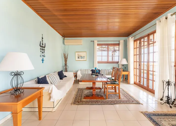 The House Of Gratitude - Poolside Retreat * Lutrá Oréasz Elénisz