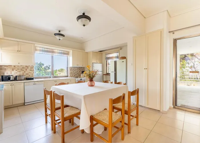 Nyaraló The House Of Gratitude - Poolside Retreat